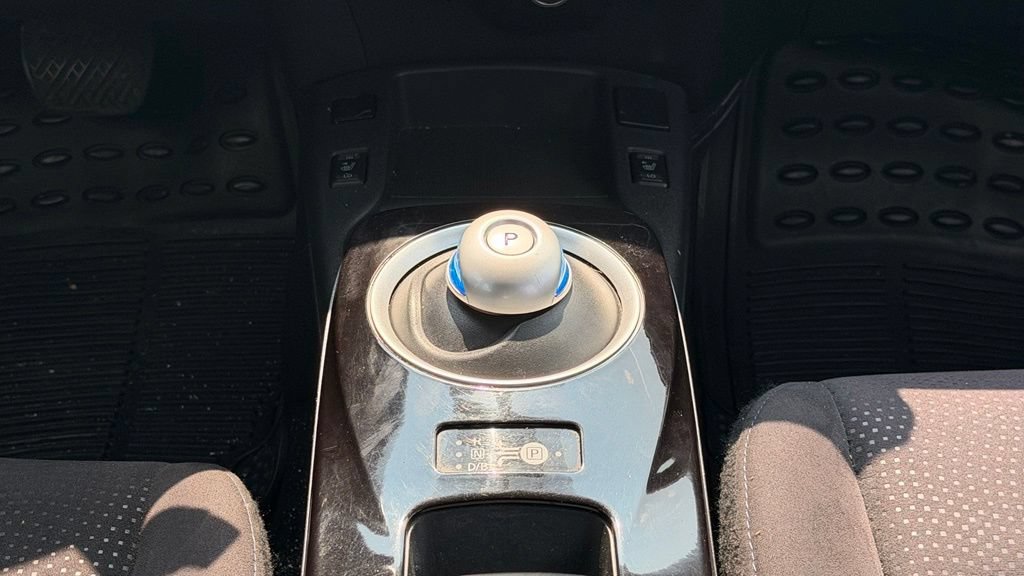 Used 2013 Nissan Leaf FWD image 12