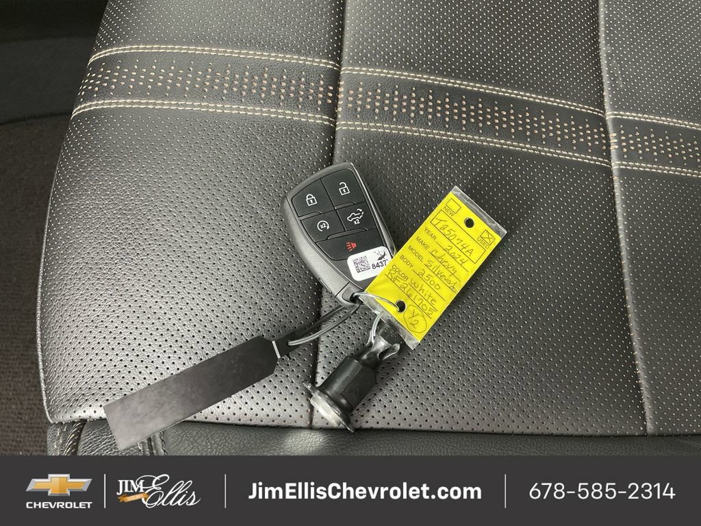 Certified 2024 Chevrolet Silverado 2500 High Country w/ Technology Package image 35