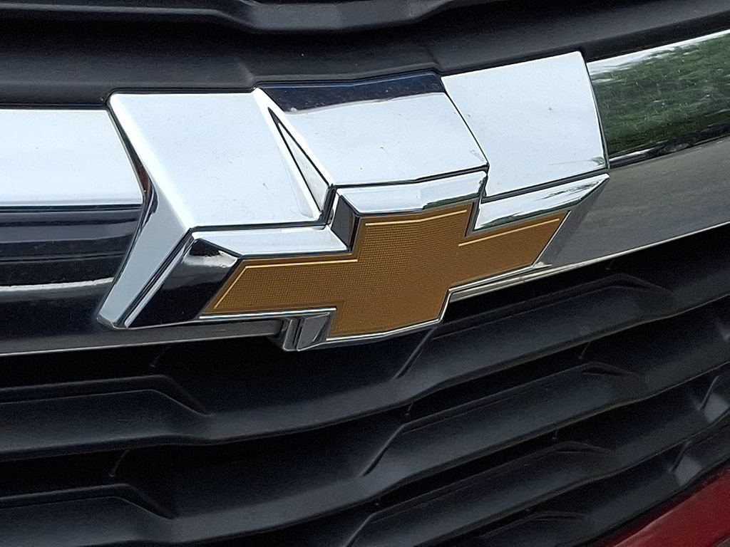 Used 2025 Chevrolet TrailBlazer LT w/ Driver Confidence Package AWD/4WD image 4