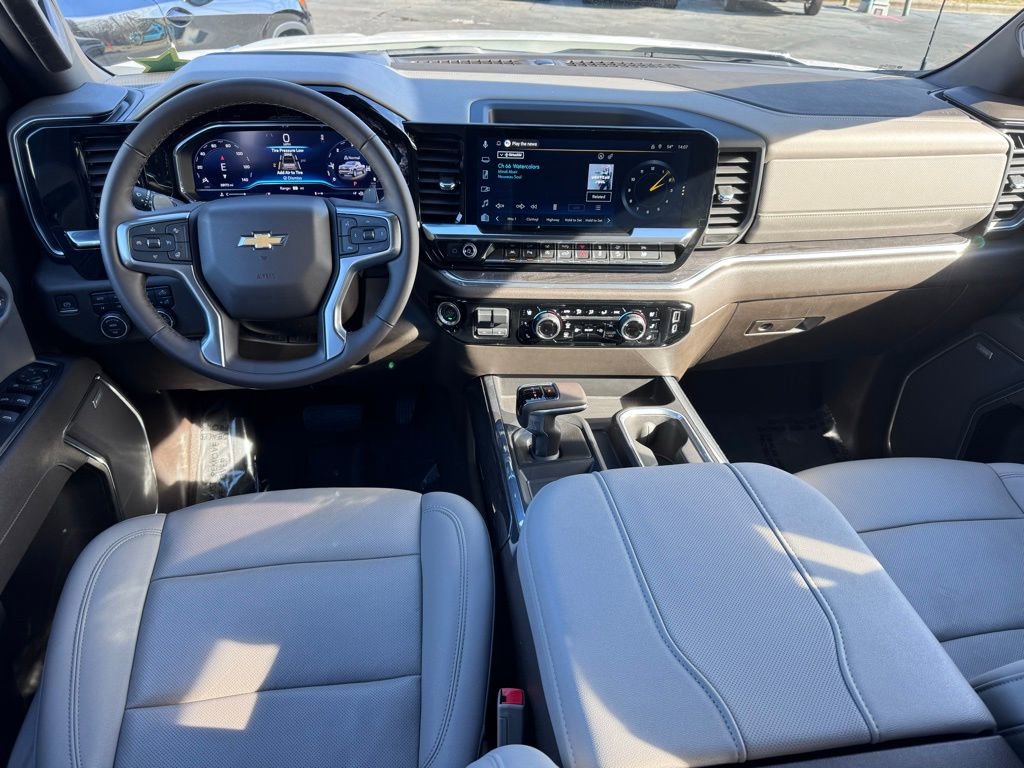 Used 2024 Chevrolet Silverado 1500 LTZ image 5