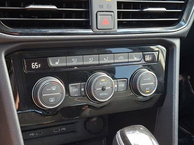 Used 2024 Volkswagen Taos SE FWD image 17