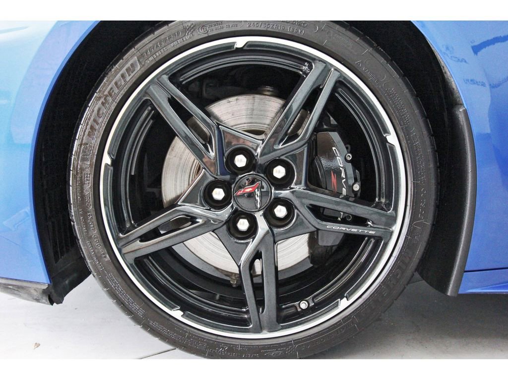 Used 2023 Chevrolet Corvette Stingray Premium Conv w/ Z51 Performance Package RWD image 28