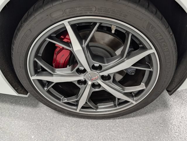 Certified 2021 Chevrolet Corvette Stingray Preferred Conv w/ Z51 Performance Package RWD image 9