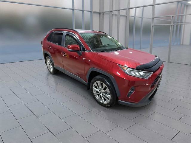 Certified 2021 Toyota RAV4 XLE Premium image 2