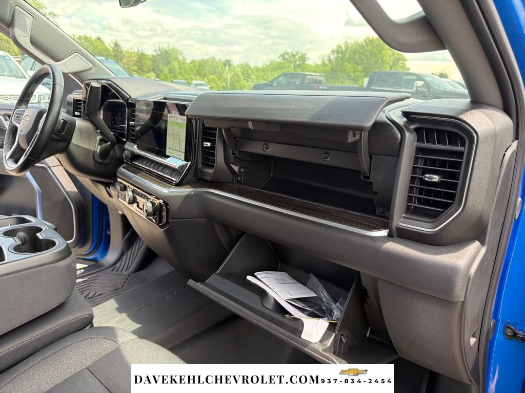 Used 2025 Chevrolet Silverado 1500 LT AWD/4WD image 24