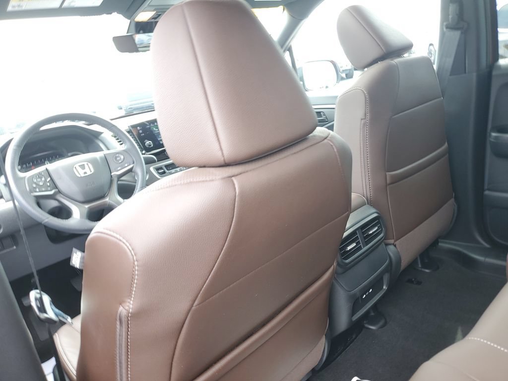 Used 2024 Honda Passport EX-L image 14