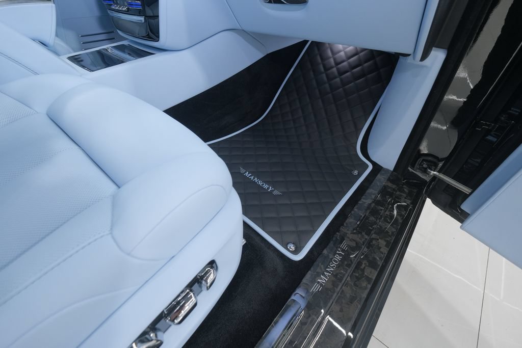 Used 2026 Rolls-Royce Phantom Sedan RWD image 60