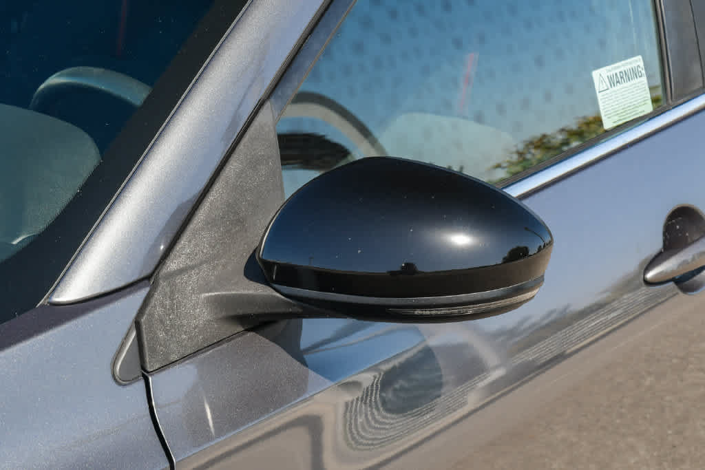 Used 2022 Nissan Sentra SR w/ Lighting Package FWD image 6