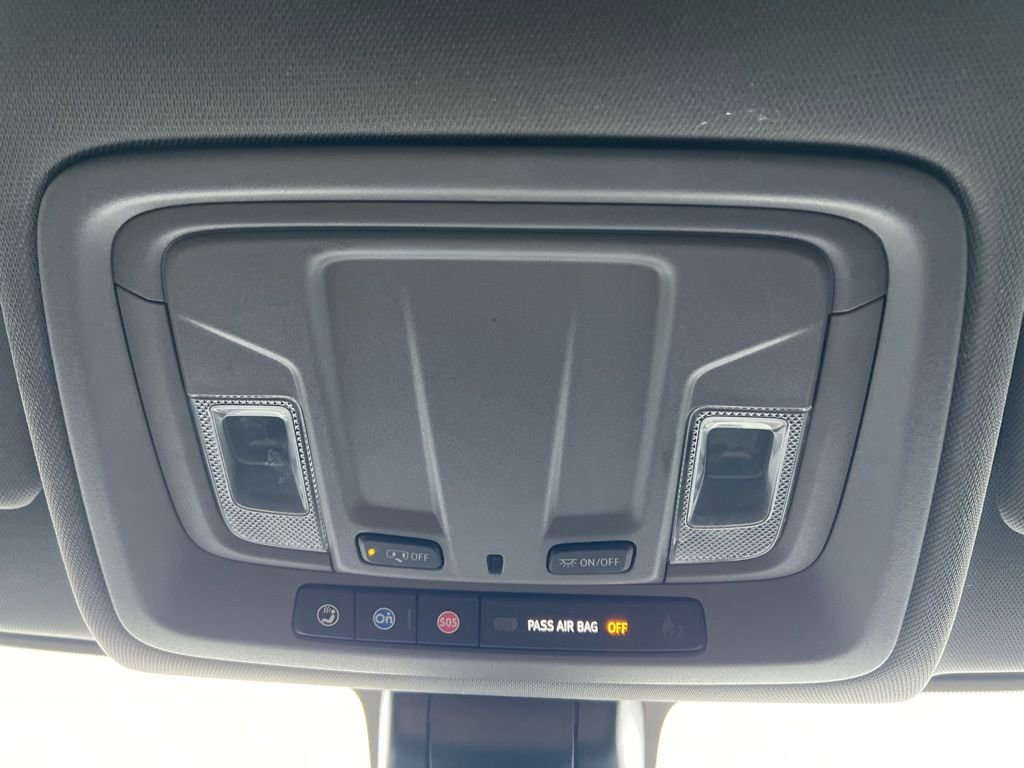 Used 2022 Chevrolet Silverado 2500 Custom w/ Custom Value Package image 24