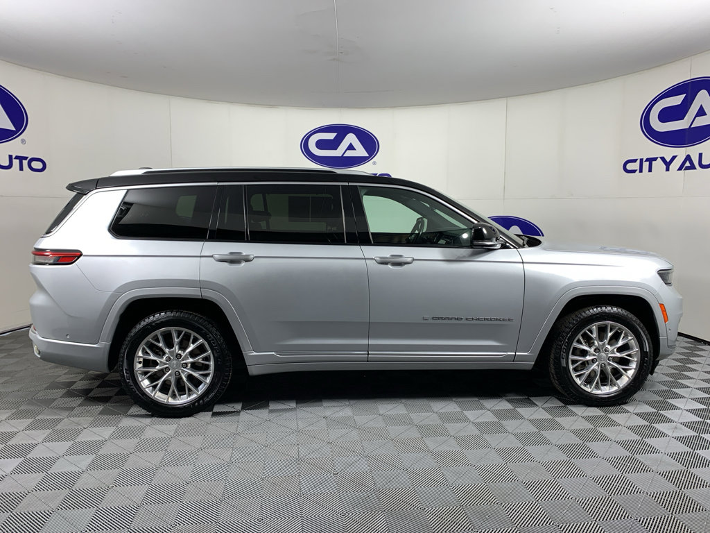 Used 2021 Jeep Grand Cherokee L Summit w/ Advanced Protech Group IV image 2