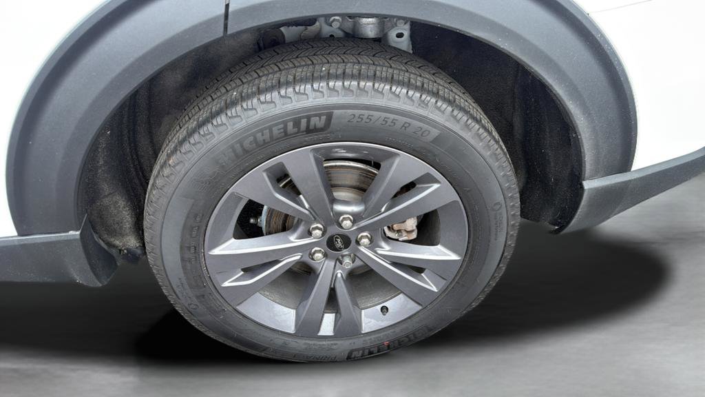 Certified 2023 Ford Explorer XLT w/ Equipment Group 202A image 37