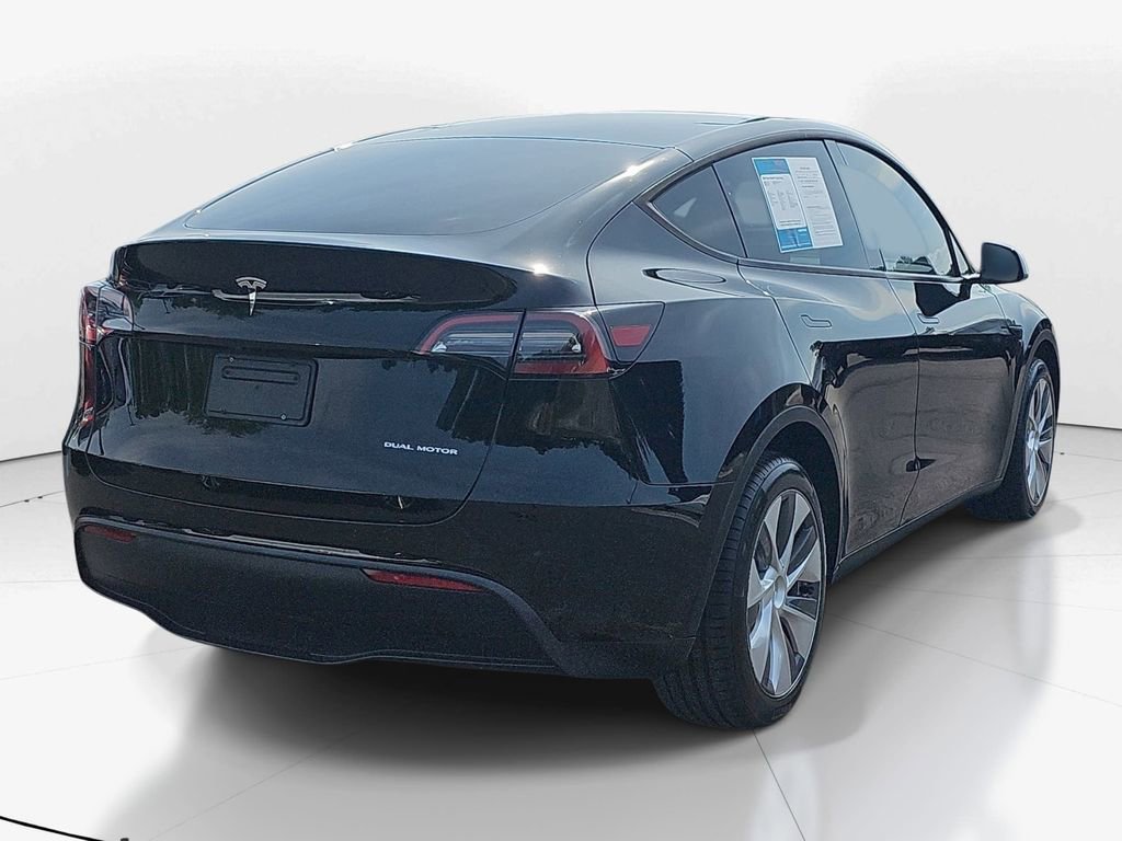 Used 2023 Tesla Model Y Long Range AWD/4WD image 6