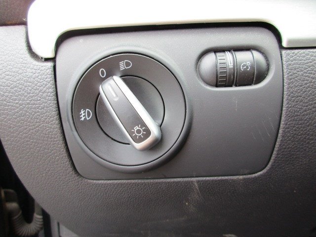 Used 2012 Volkswagen GTI Autobahn FWD image 18