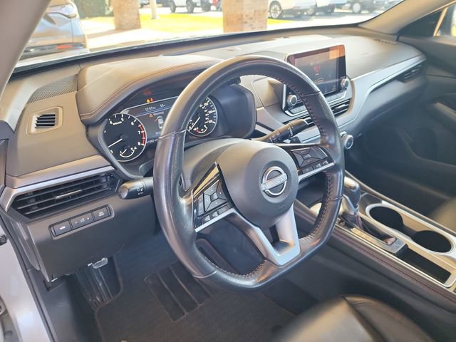 Used 2024 Nissan Altima 2.5 SR image 11