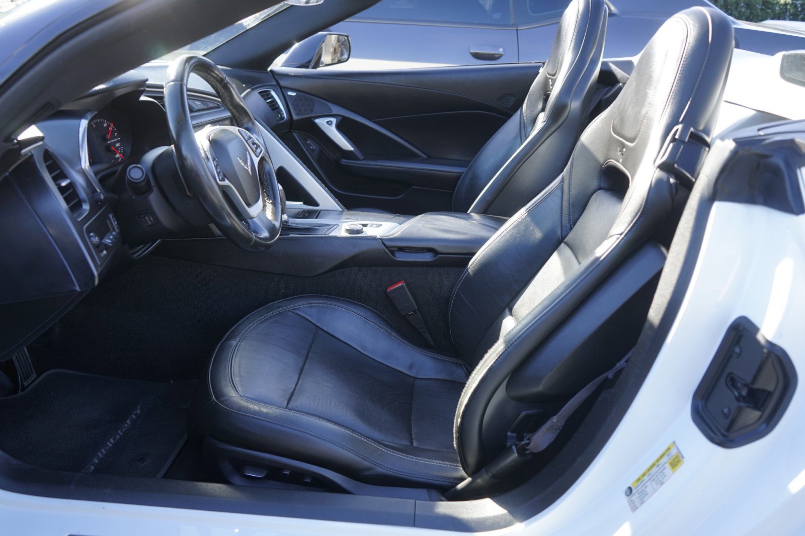 Used 2014 Chevrolet Corvette Stingray Convertible w/ 2LT Preferred Equipment Group image 15