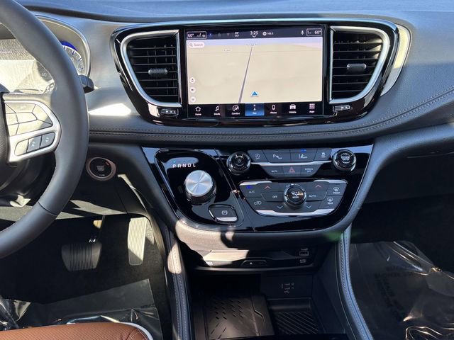 New 2026 Chrysler Pacifica Pinnacle image 17