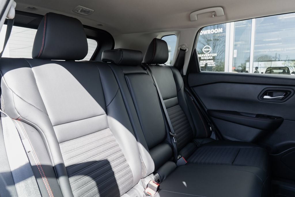 New 2026 Nissan Rogue SV AWD/4WD image 25
