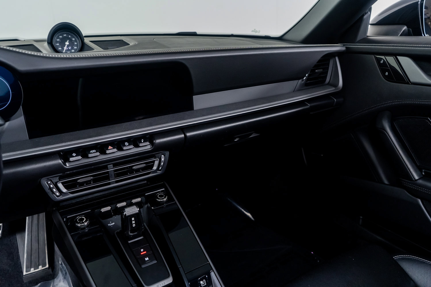 Used 2021 Porsche 911 Carrera 4S w/ Sport Package image 39