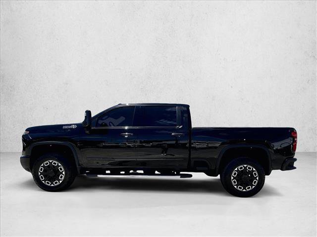 Used 2024 Chevrolet Silverado 2500 High Country w/ Technology Package AWD/4WD image 6