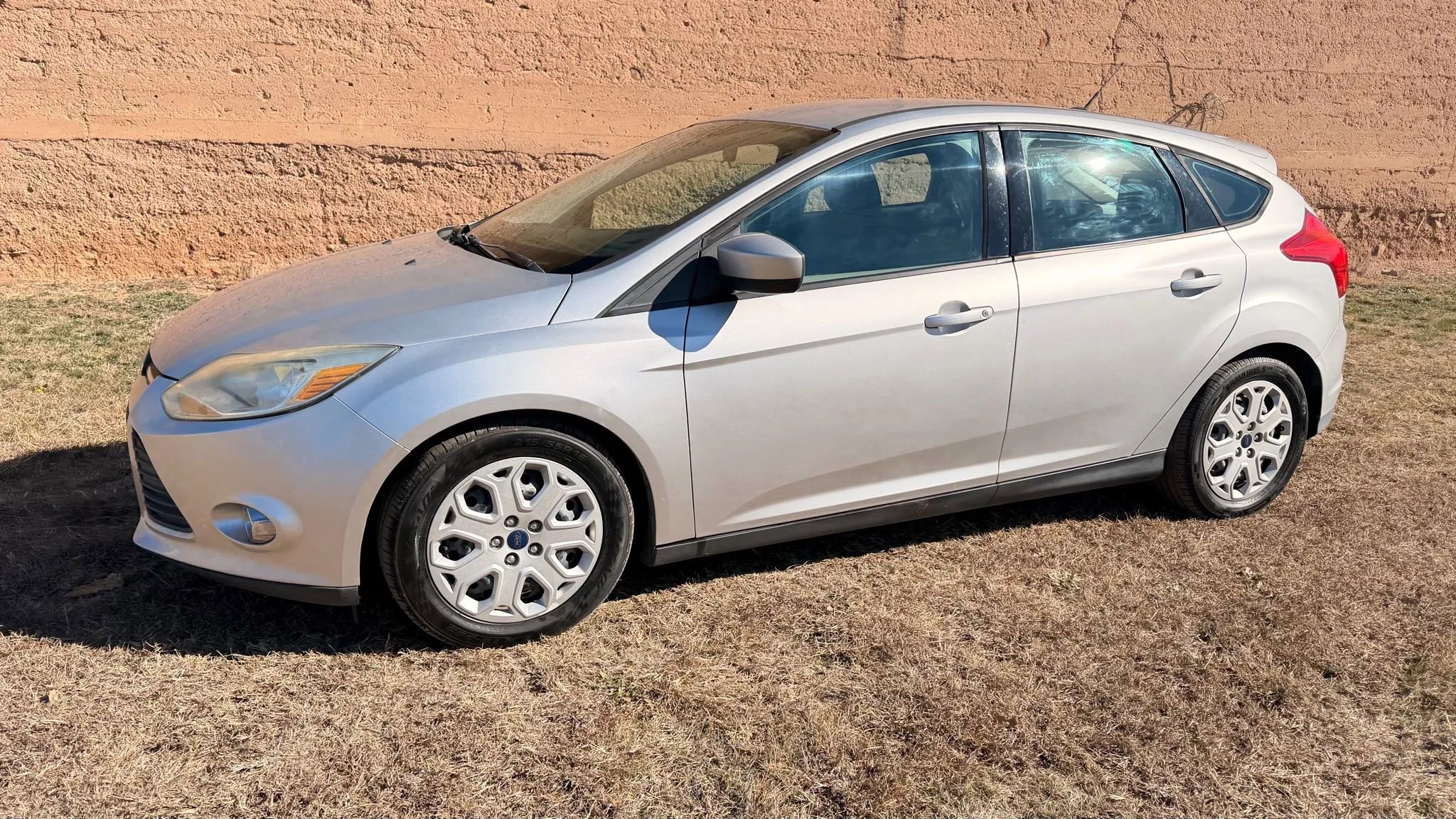 Used 2012 Ford Focus SE image 2