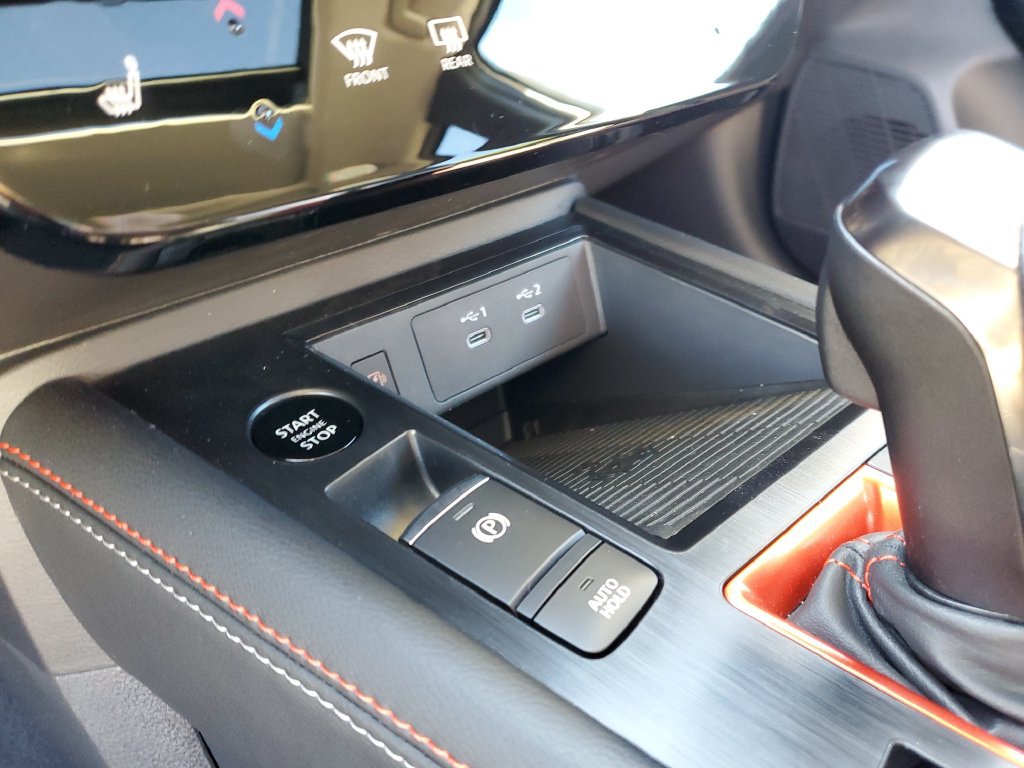 New 2027 Nissan Kicks SR w/ SR Premium Package FWD image 32