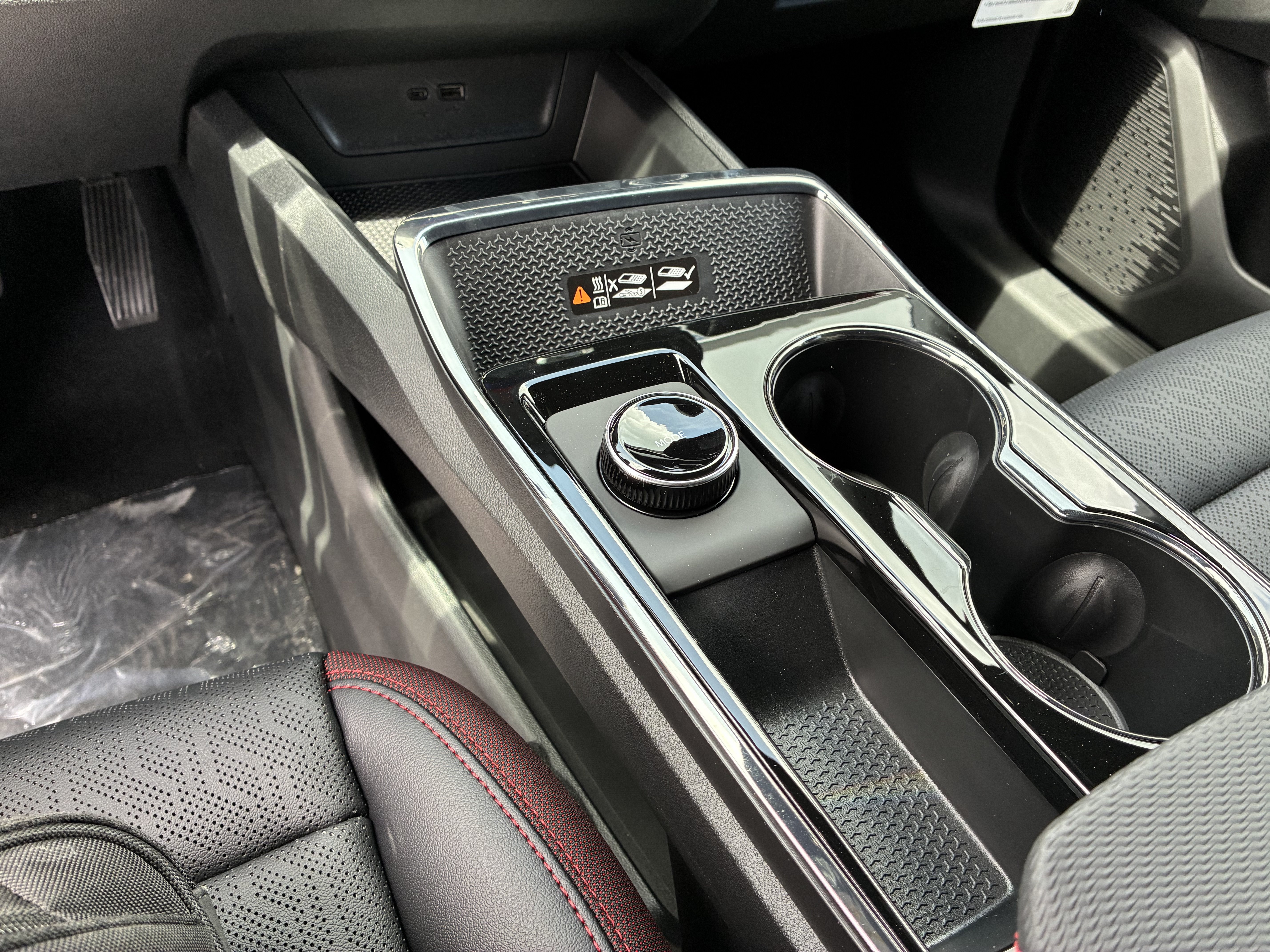 New 2027 Chevrolet Equinox RS w/ Convenience Package III FWD image 35