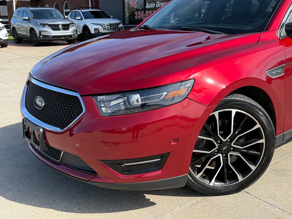 Used 2018 Ford Taurus SHO w/ Driver Assist Package AWD/4WD image 24