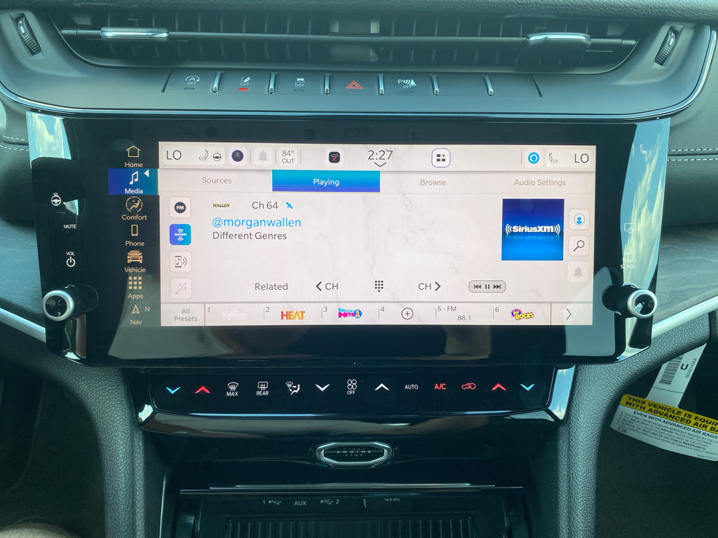 New 2027 Jeep Grand Cherokee Altitude AWD/4WD image 28
