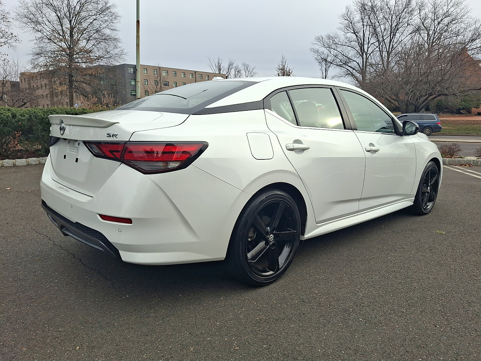 Certified 2023 Nissan Sentra SR w/ Electronics Package image 7