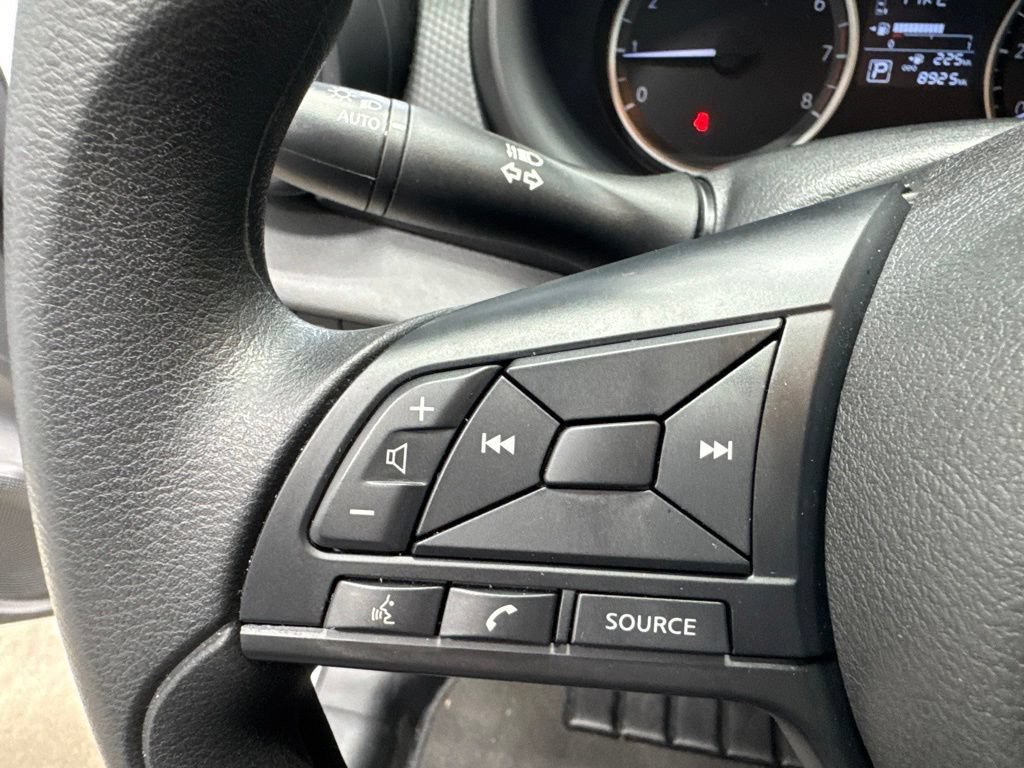 Used 2025 Nissan Kicks Play S FWD image 10