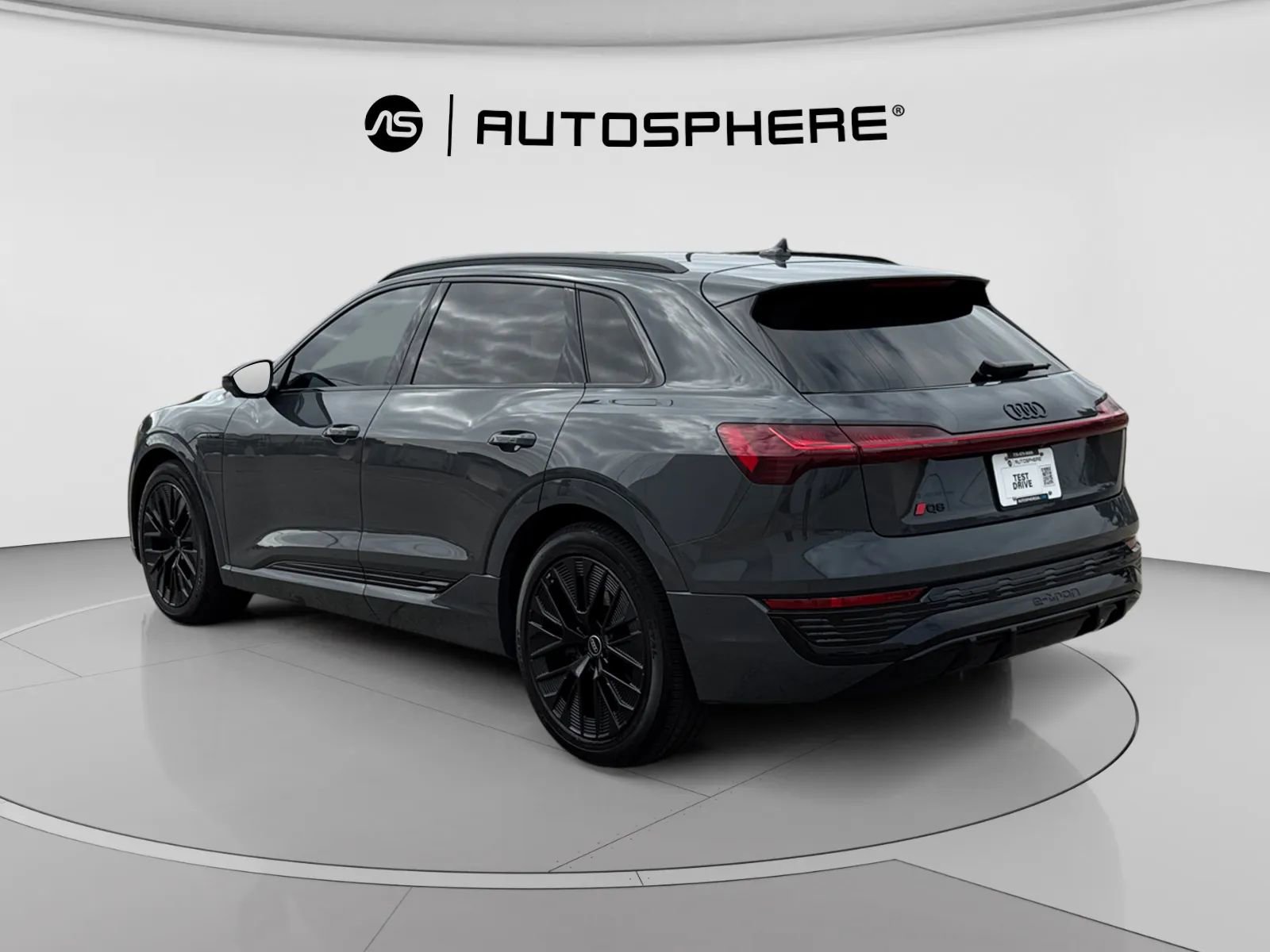 Used 2024 Audi Q8 e-tron Prestige w/ Prestige Package image 7