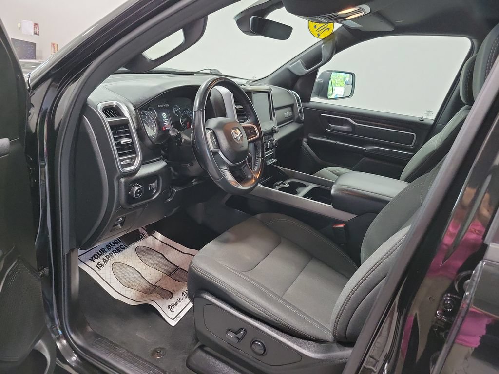 Used 2024 RAM 1500 Big Horn AWD/4WD image 34