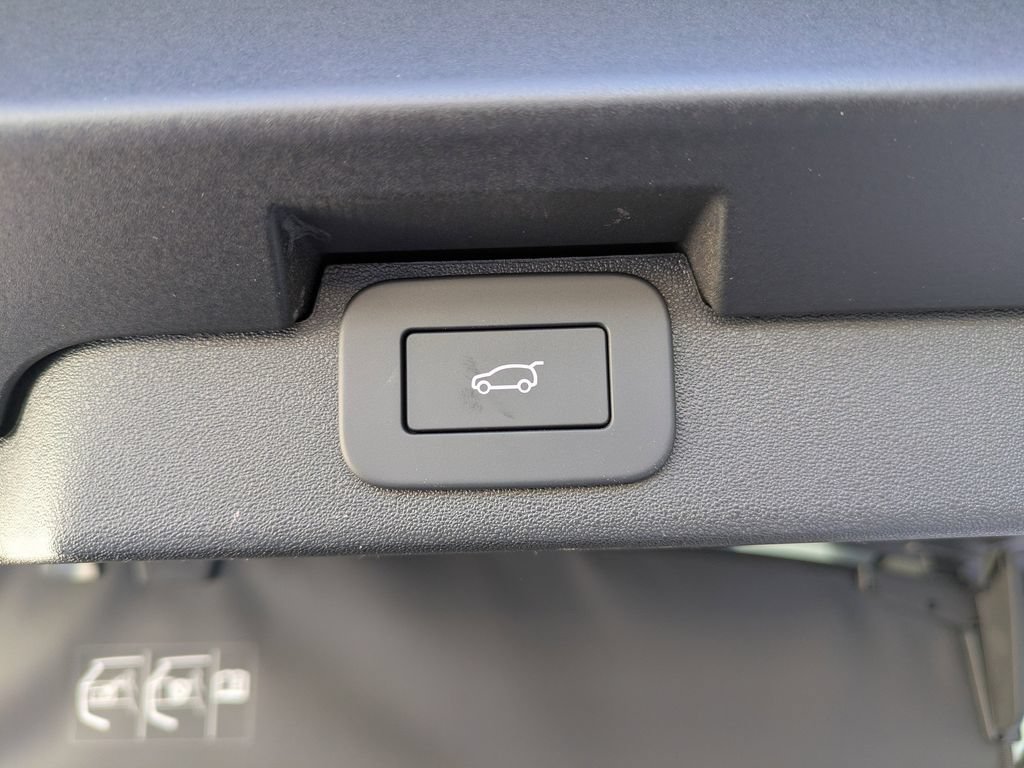 New 2026 Land Rover Discovery Limited Edition AWD/4WD image 14