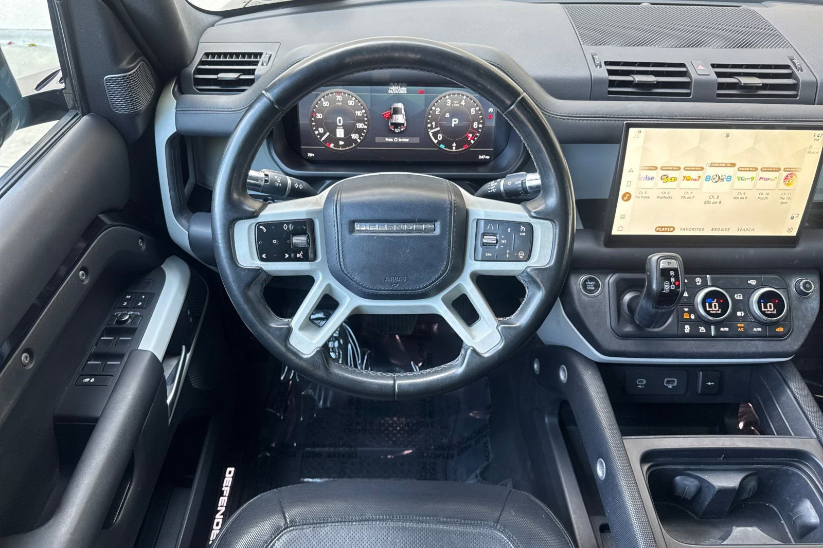 Used 2022 Land Rover Defender 110 X-Dynamic HSE AWD/4WD image 14