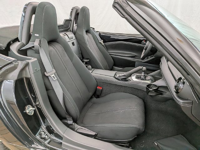 New 2026 MAZDA MX-5 Miata Club w/ Appearance Package RWD image 21