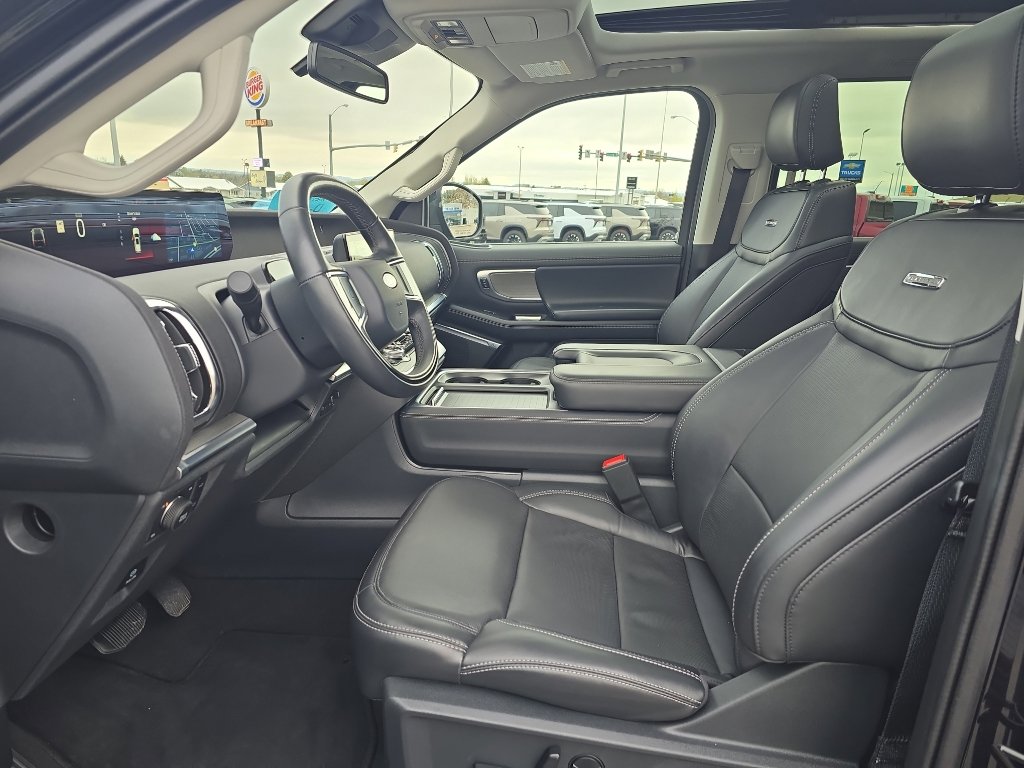 Used 2025 Ford Expedition Max Platinum AWD/4WD image 9