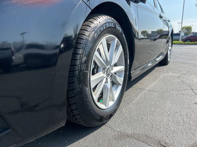 Used 2025 Toyota Camry LE image 12