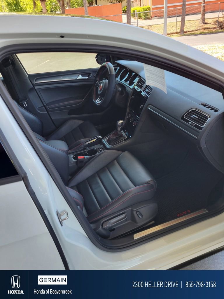 Used 2021 Volkswagen GTI SE FWD image 4