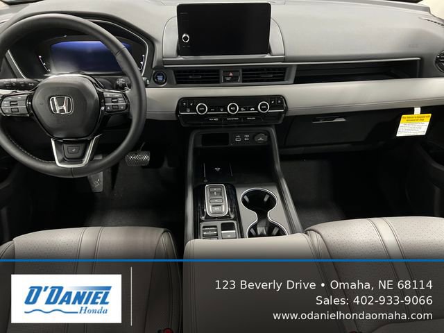 Used 2025 Honda Pilot Elite image 18