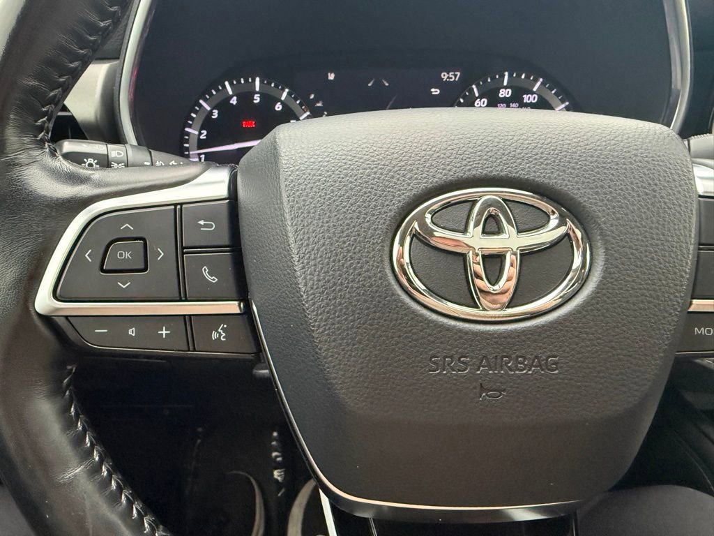Used 2020 Toyota Highlander Limited image 27