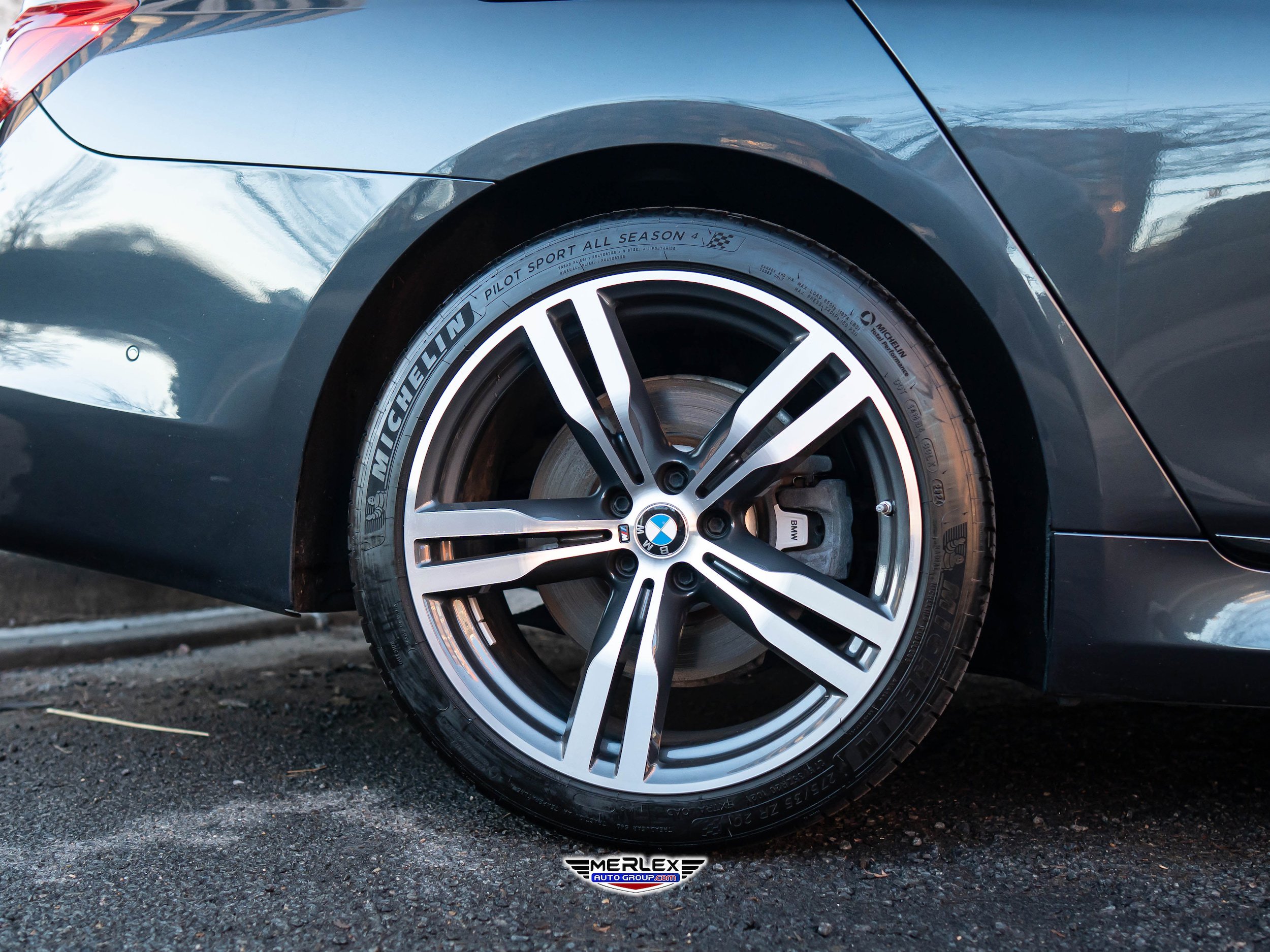 Used 2019 BMW 750i xDrive w/ Executive Package image 11