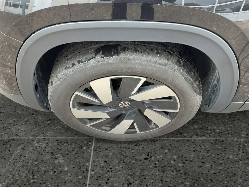 Used 2024 Volkswagen Atlas Cross Sport SE image 15