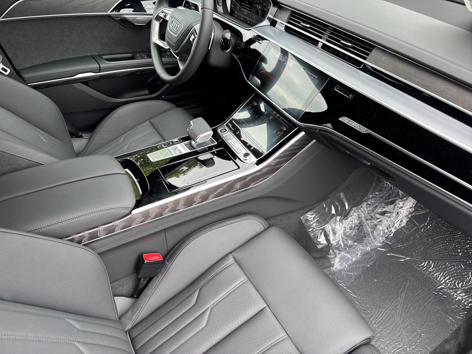 New 2026 Audi A8 L 3.0T AWD/4WD image 15