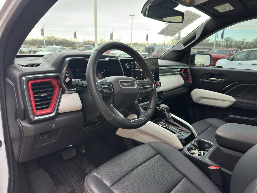 Used 2024 GMC Canyon AT4X AWD/4WD image 15