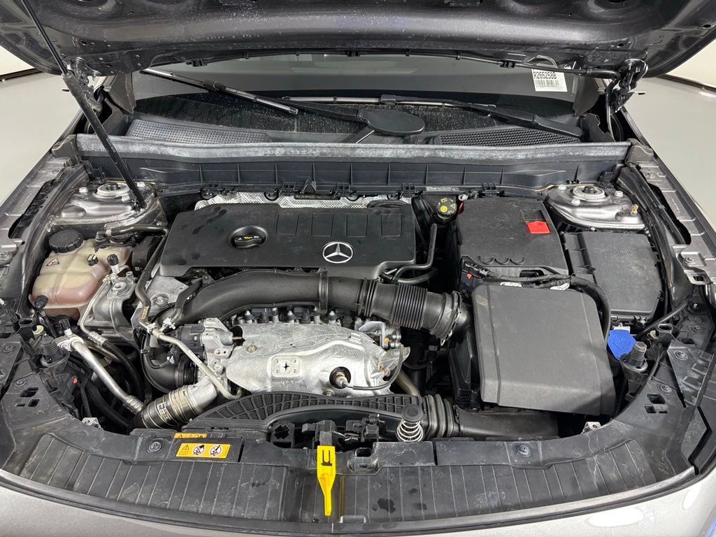 Used 2022 Mercedes-Benz GLB 250 image 42