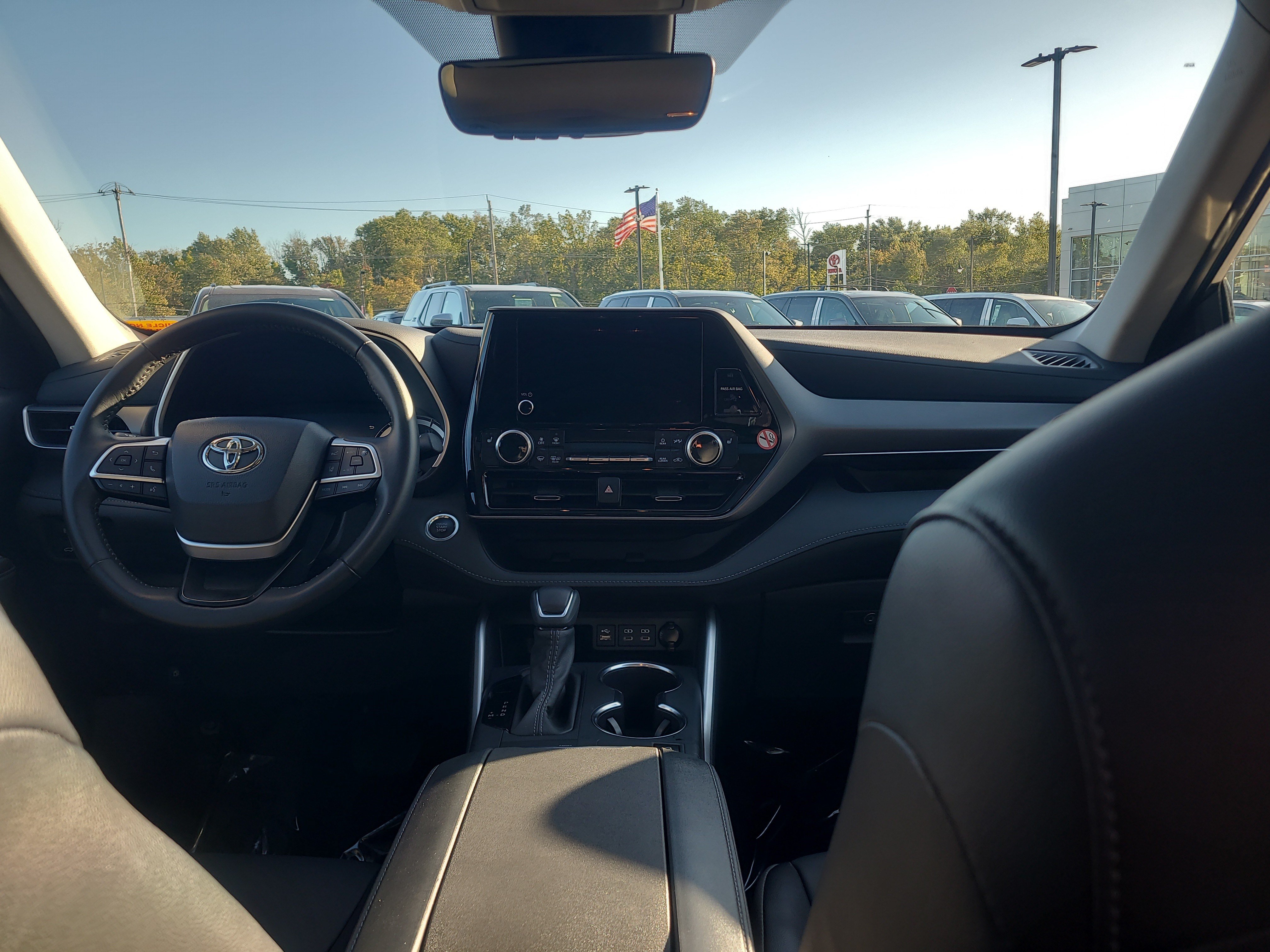Certified 2026 Toyota Highlander XLE AWD/4WD image 18