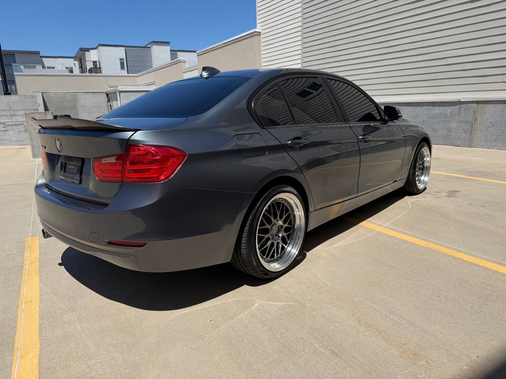 Used 2015 BMW 320i xDrive Sedan AWD/4WD image 7