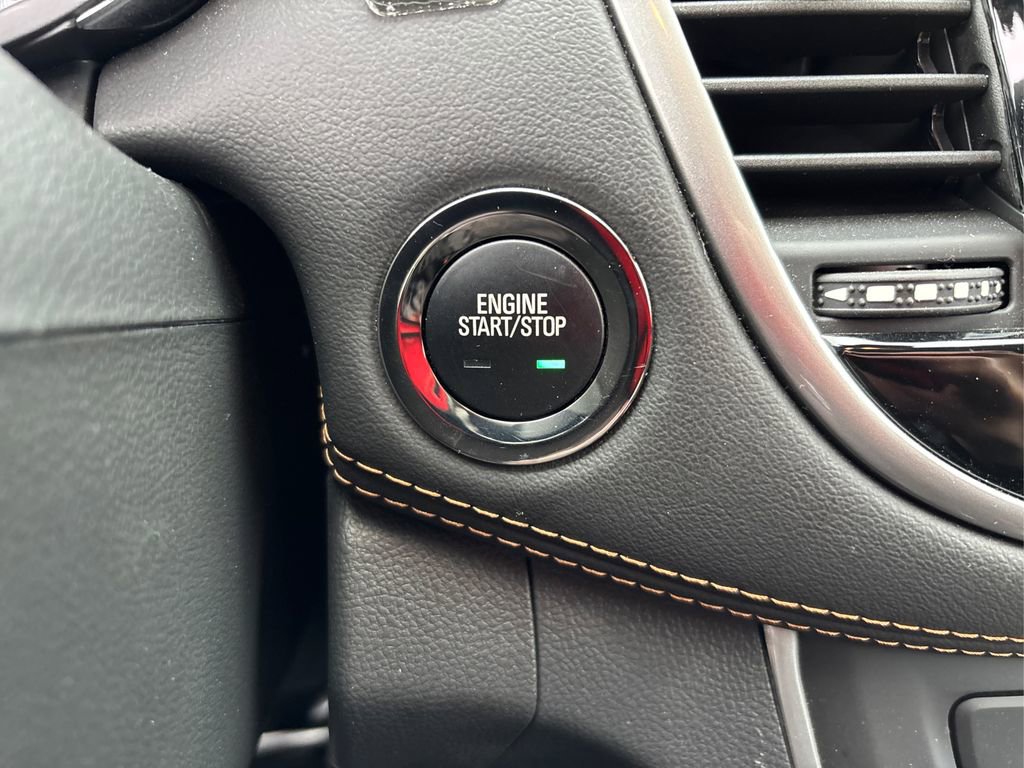 Used 2019 Chevrolet Trax LT w/ LT Convenience Package image 30