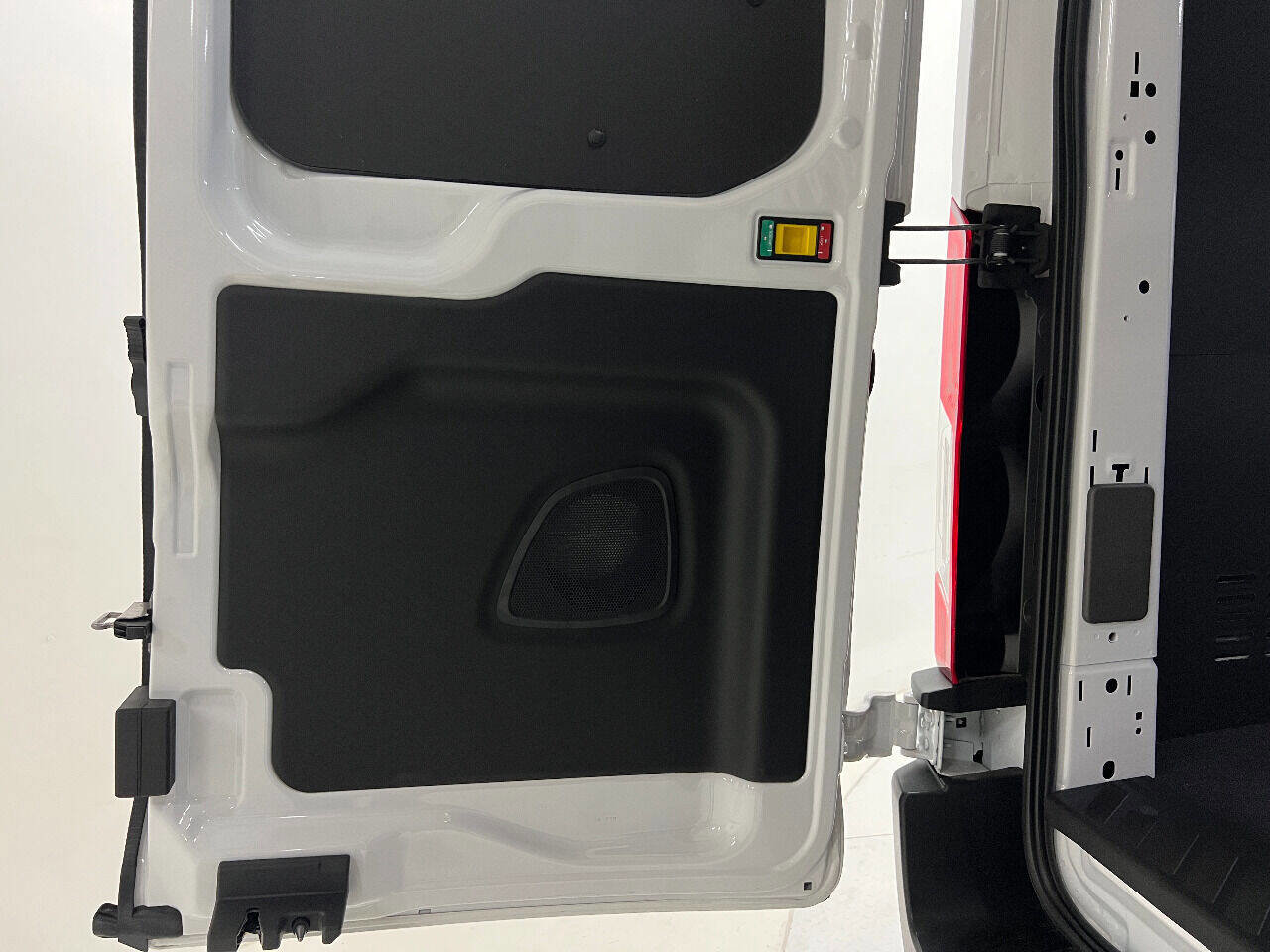 Used 2022 Ford E-Transit Medium Roof w/ Load Area Protection Package RWD image 61