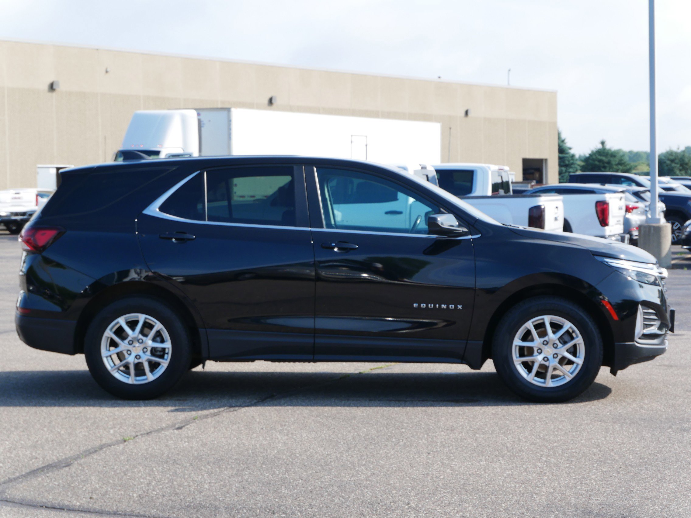 Used 2022 Chevrolet Equinox LT image 8